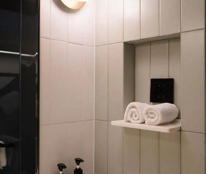 سوییت جونیور, Public House Bangkok, a Member of Design Hotels