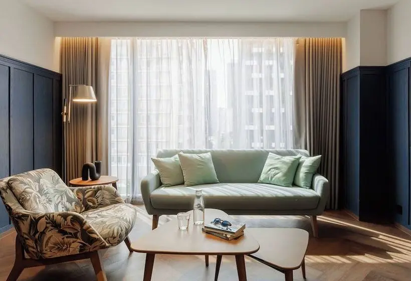 سوییت جونیور, Public House Bangkok, a Member of Design Hotels