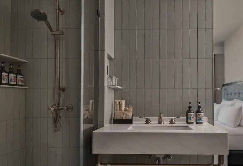 اتاق استاندارد با تراس, Public House Bangkok, a Member of Design Hotels