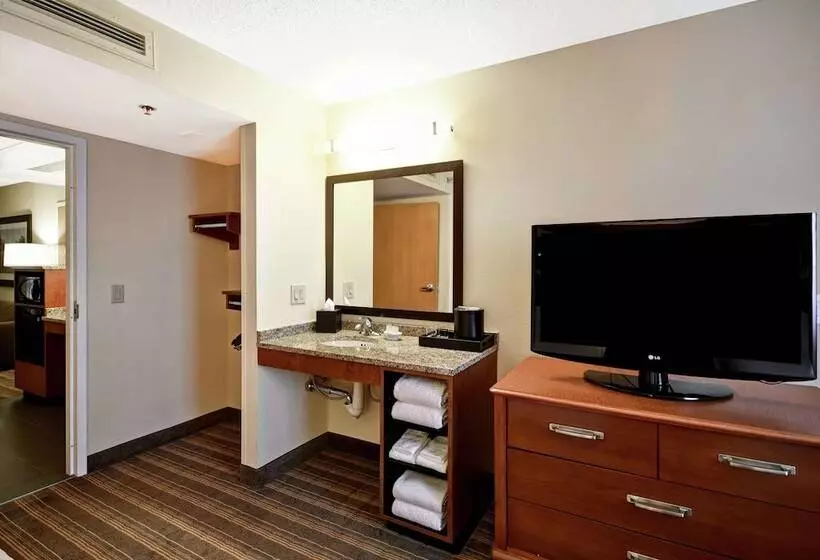 سوئیت برای معلولان, Embassy Suites Greenville Golf Resort & Conference Center