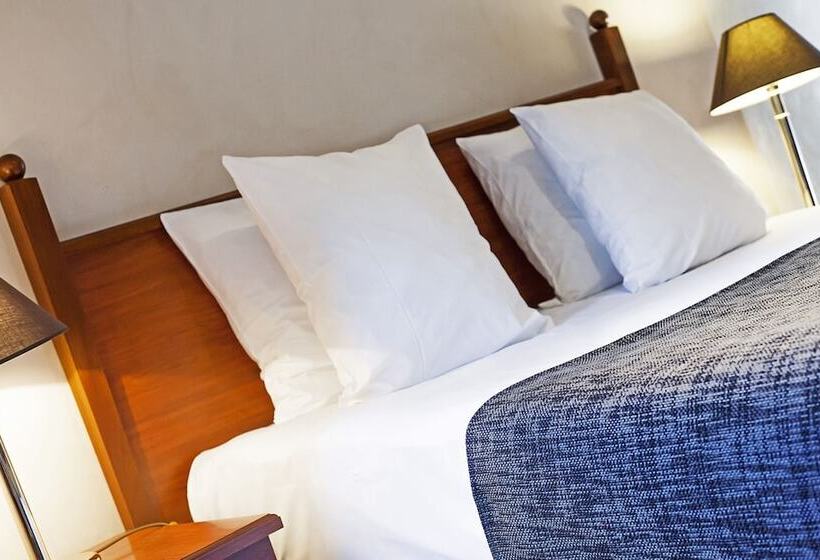 舒适型房间, Athanor Centre