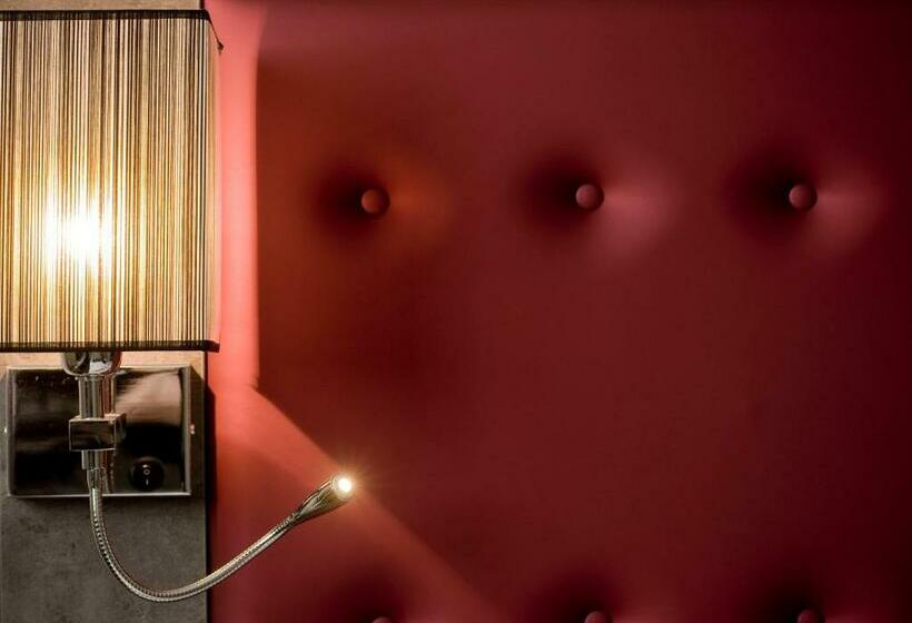 חדר קומפורט, Carre Vieux Port