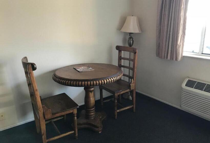 غرفة قياسية, Four Corners Inn