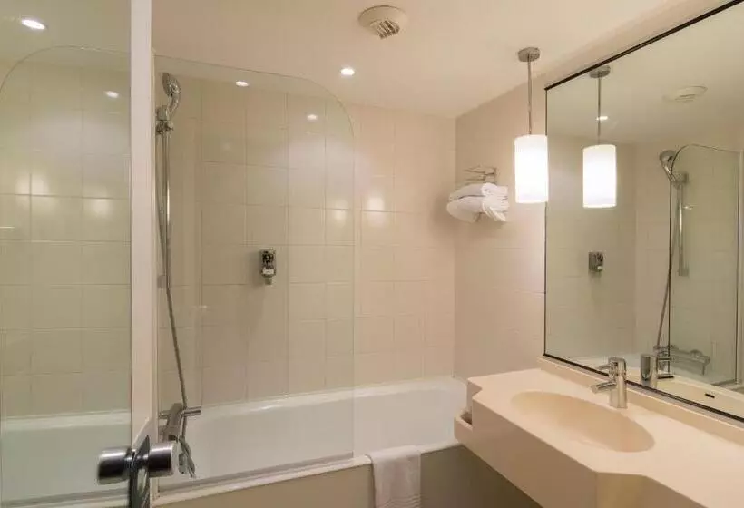 ダブルベッドスタンダードルーム, Mercure Antibes Sophia Antipolis