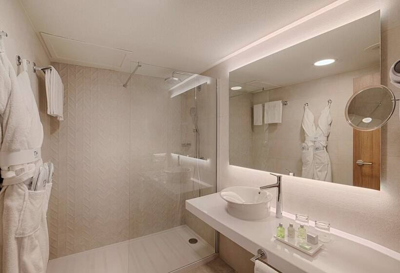 ジュニアスイート, NH Nice