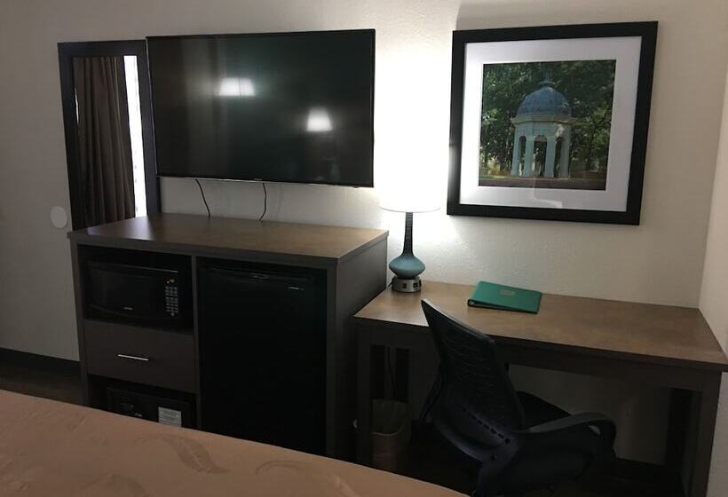 غرفه قياسيه سريرين مزدوجين, Quality Inn Greenville Near University