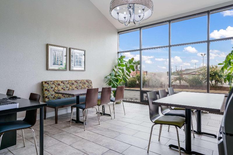 غرفة قياسية سرير كينج, Quality Inn Greenville Near University