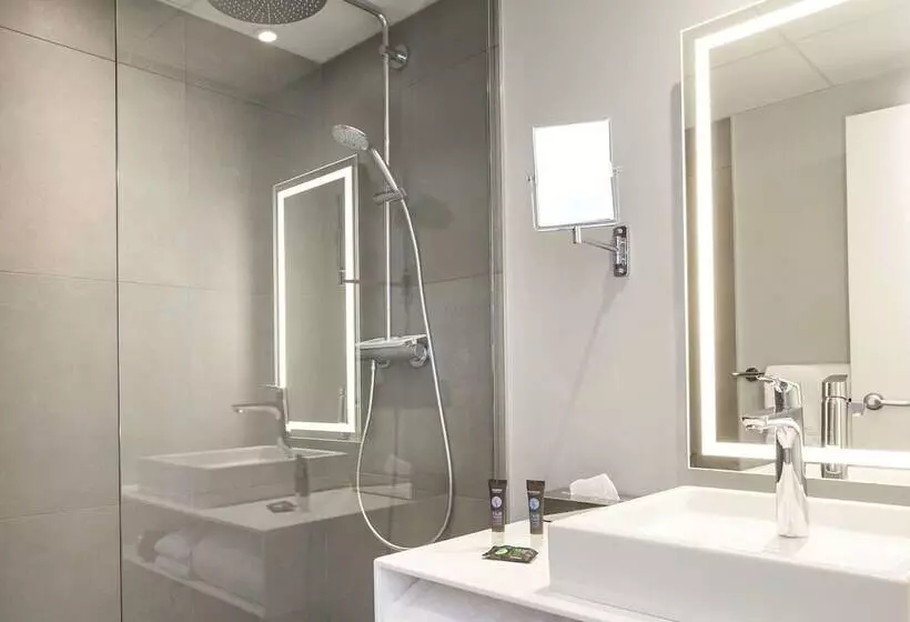 Superior-huone, Novotel Annecy Centre