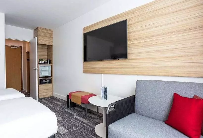 Superior-huone, Novotel Annecy Centre