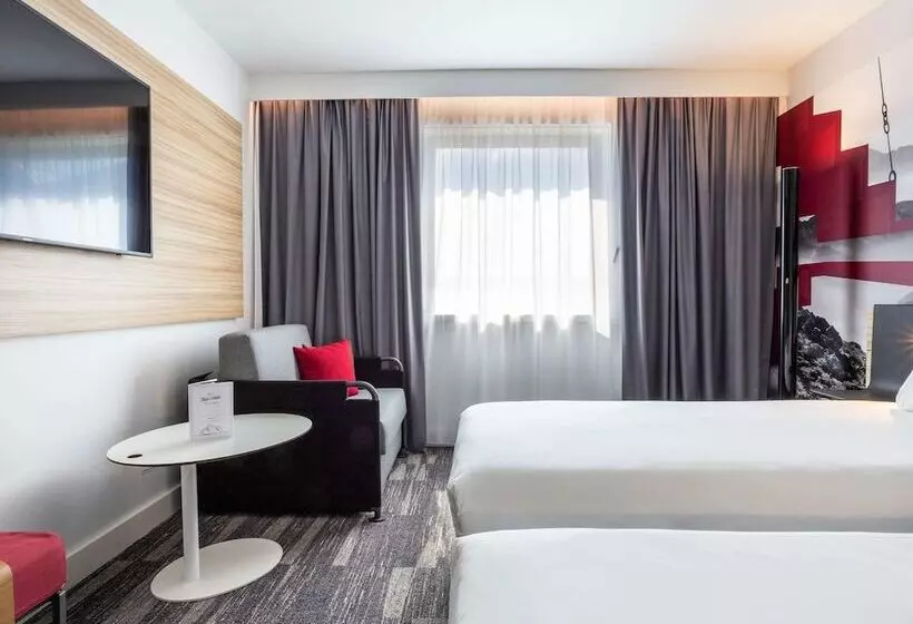 Superior-huone, Novotel Annecy Centre