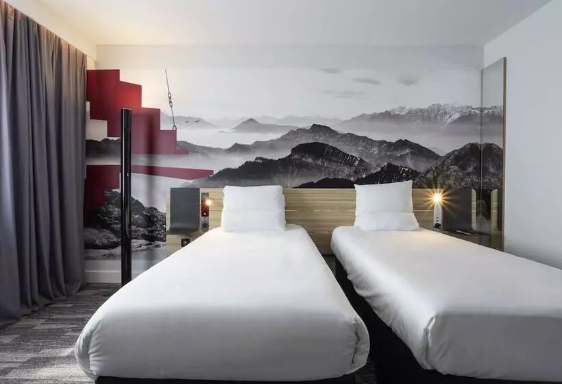 Superior-huone, Novotel Annecy Centre