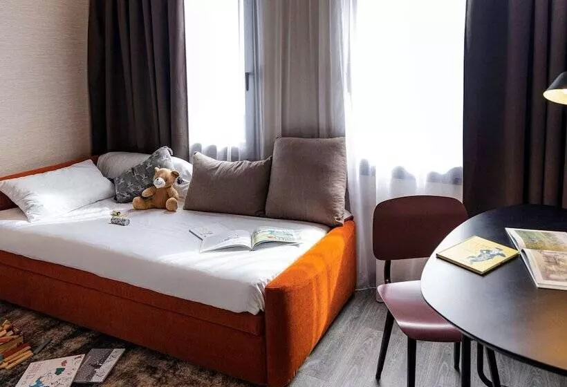 Superior-huone, Novotel Paris Suresnes Longchamp
