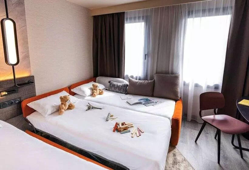 Superior-huone, Novotel Paris Suresnes Longchamp