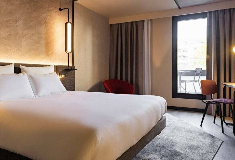 اتاق اجرایی, Novotel Paris Suresnes Longchamp