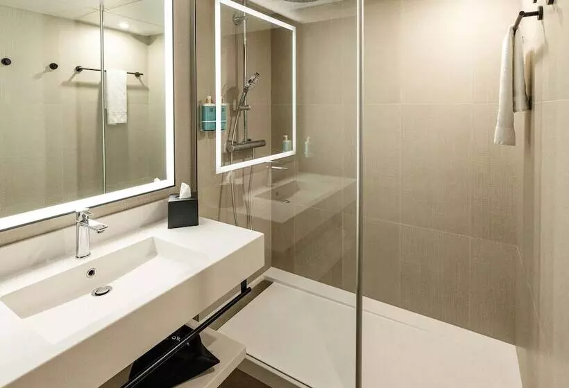 Executive-huone, Novotel Paris Suresnes Longchamp
