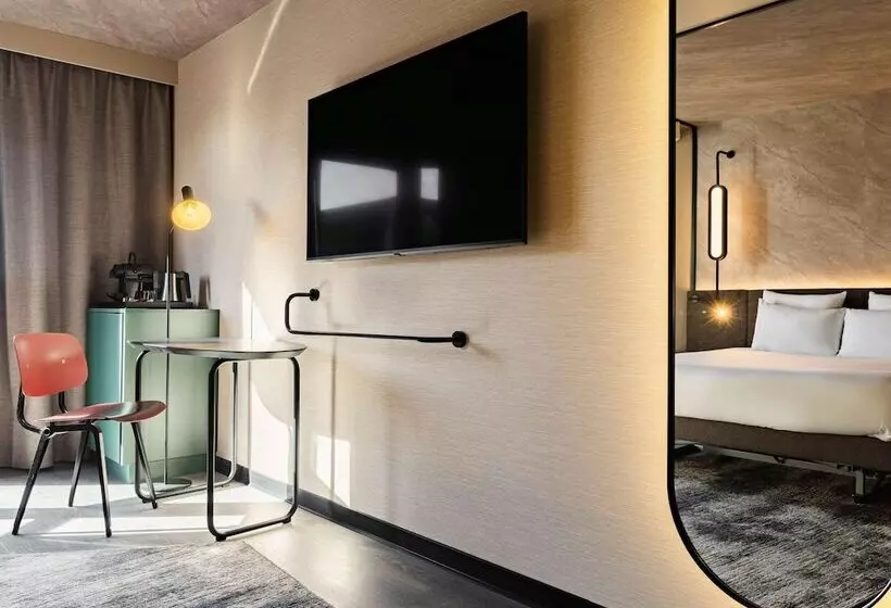 Executive-huone, Novotel Paris Suresnes Longchamp