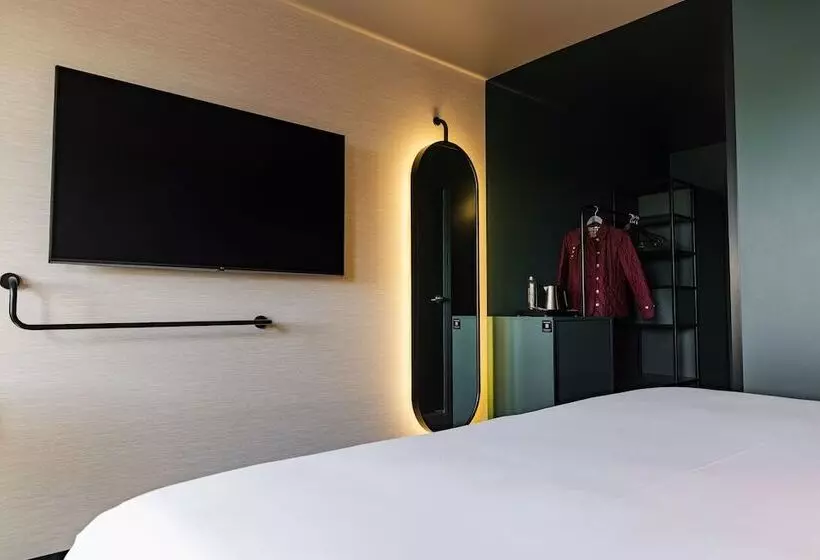 Superior-huone, Novotel Paris Suresnes Longchamp