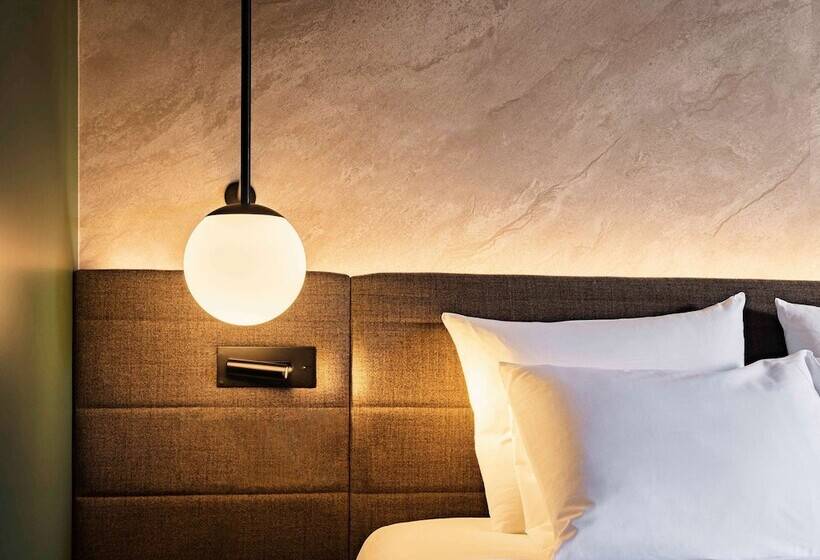 Номер Executive, Novotel Paris Suresnes Longchamp