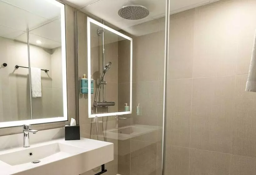Superior-huone, Novotel Paris Suresnes Longchamp