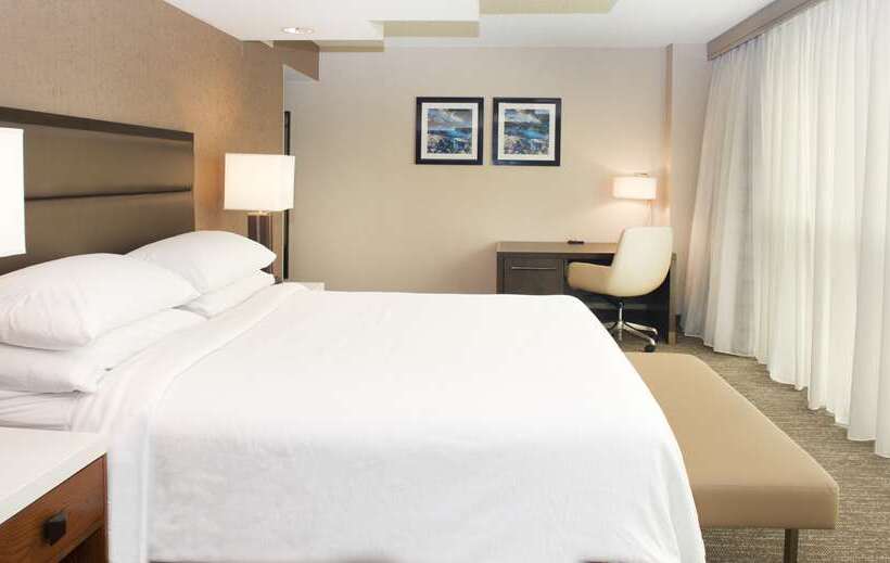 디럭스 스위트 킹 침대, Embassy Suites By Hilton Temecula Valley Wine Country