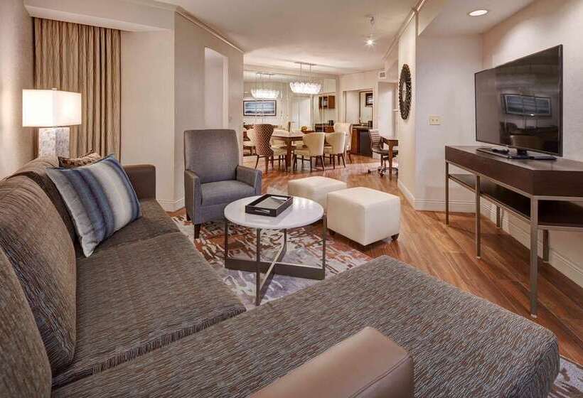 キングサイズベッドのデラックススイート, Embassy Suites By Hilton Temecula Valley Wine Country