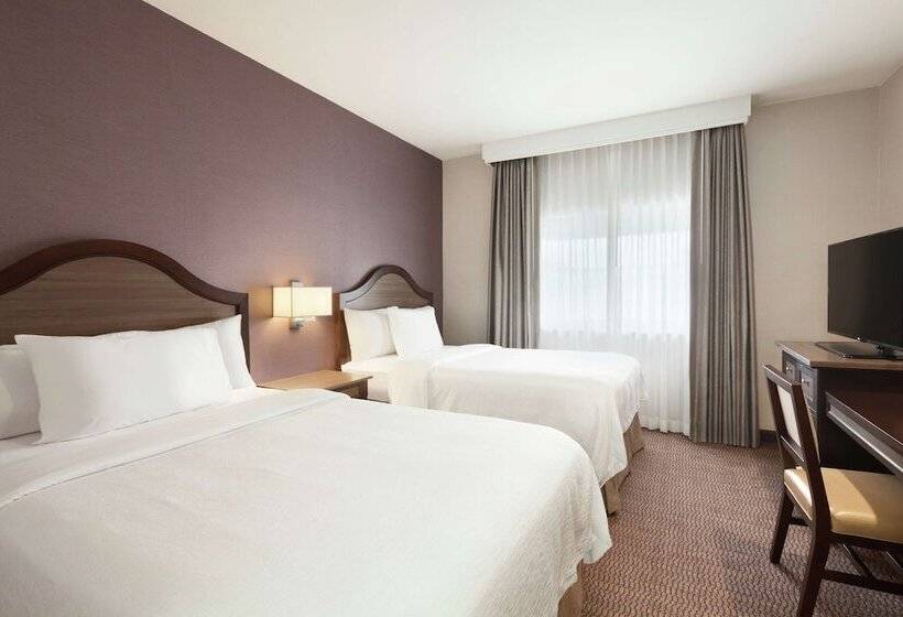 ２ダブルベッドのスタンダードルーム, Embassy Suites By Hilton Temecula Valley Wine Country