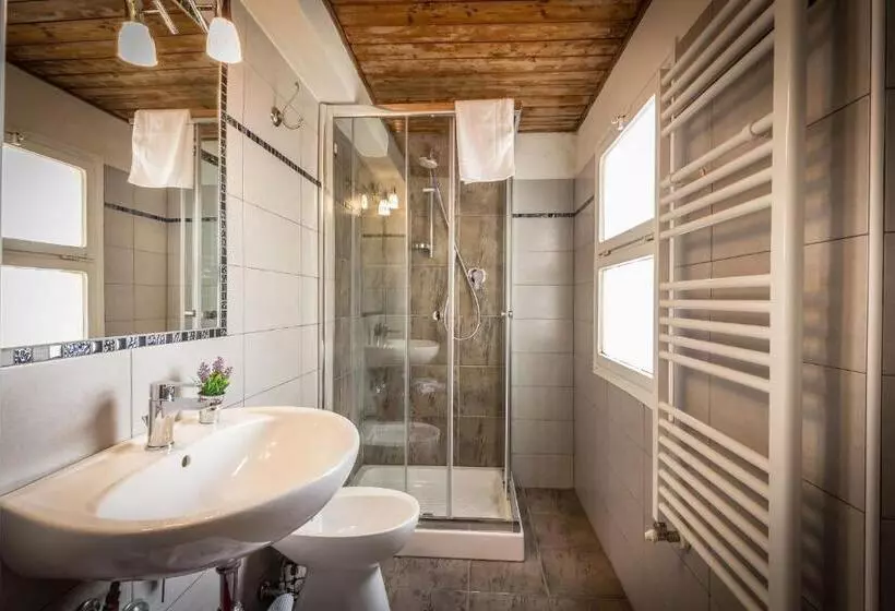 Standard room with outdoor bath, Ferretti