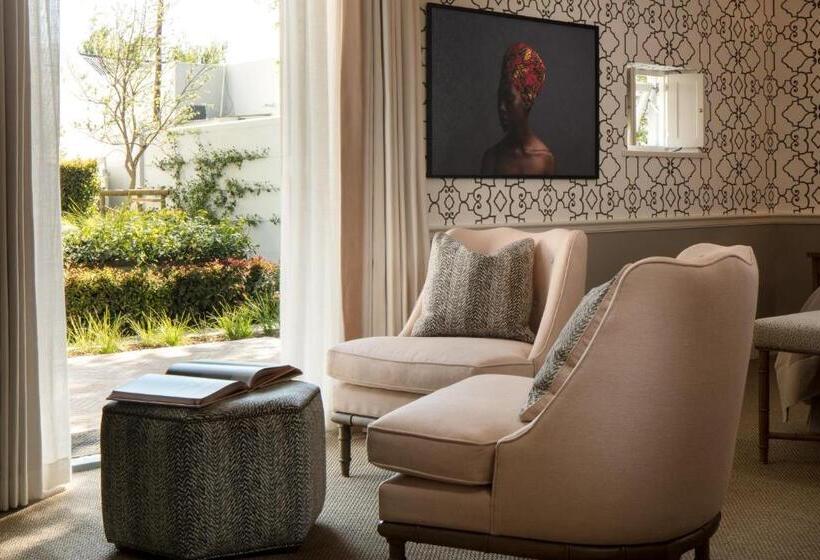 سوییت, Le Quartier Francais