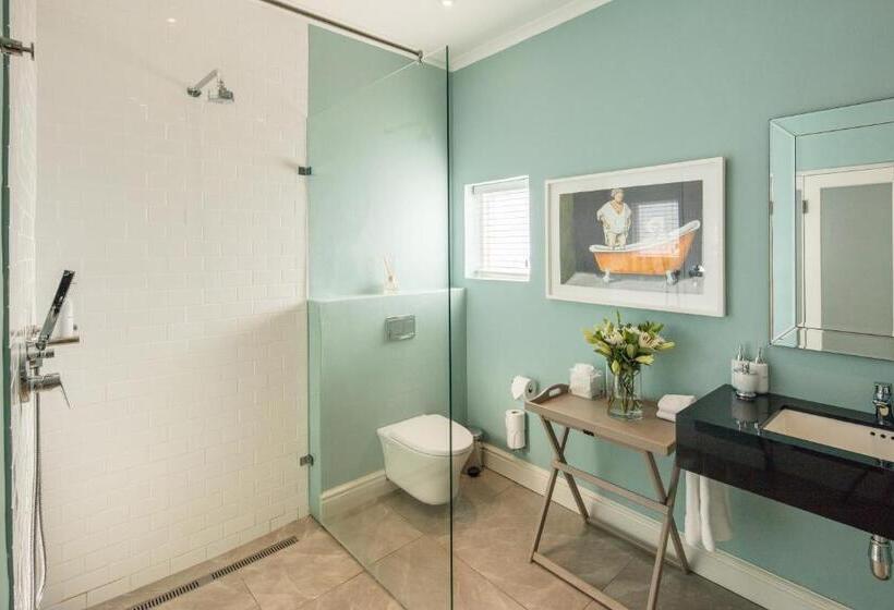 سوییت با استخر, Le Quartier Francais