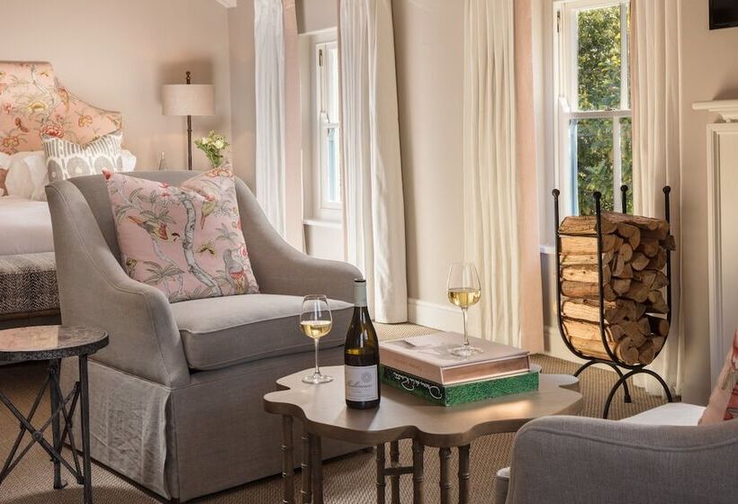 اتاق استاندارد, Le Quartier Francais