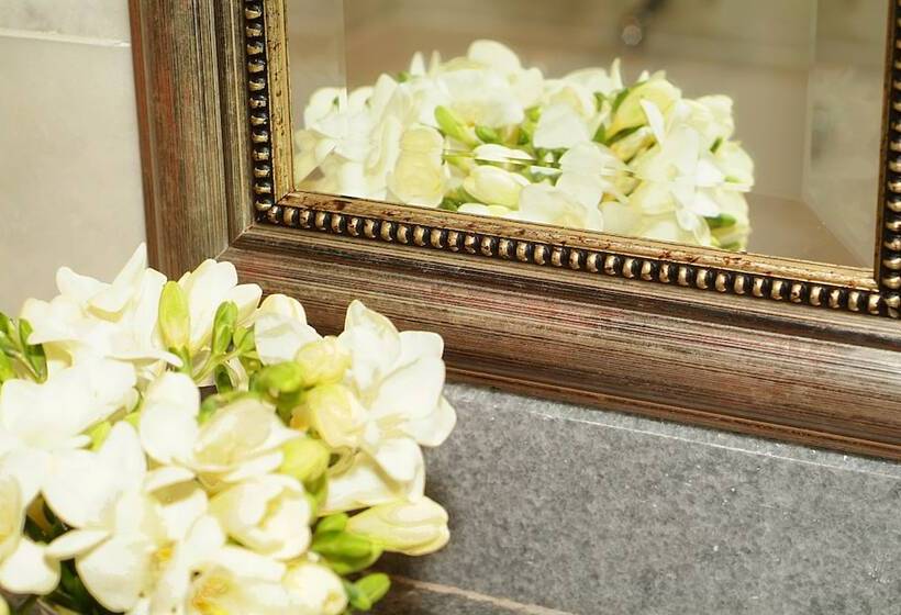 Люкс, Intercontinental Hotels Chantilly Chateau Mont Royal, An Ihg