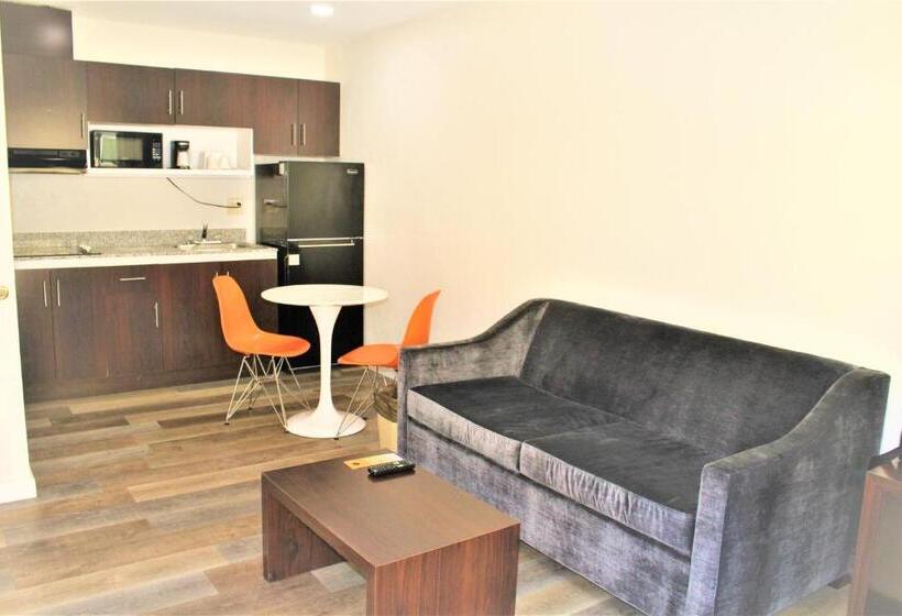 스탠다드 스튜디오 킹침대, Howard Johnson Suites By Wyndham San Diego Chula Vista Bayfront