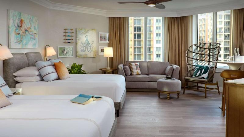 带城市景观的标准间, Pelican Grand Beach Resort, A Noble House Resort