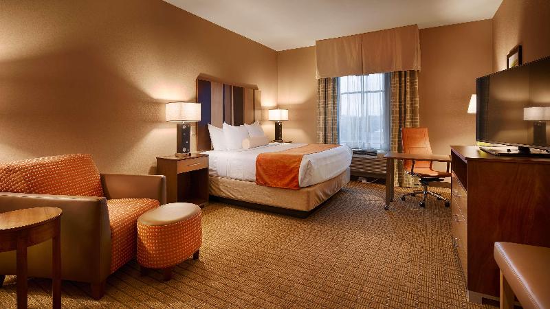 带海景的高级套房, Pelican Grand Beach Resort, A Noble House Resort