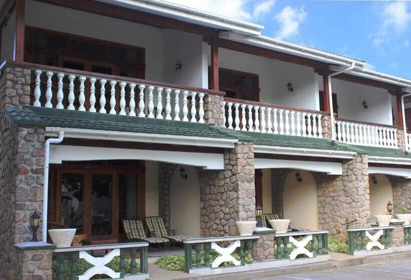 اتاق سوپریور, Sun Properties And Resort