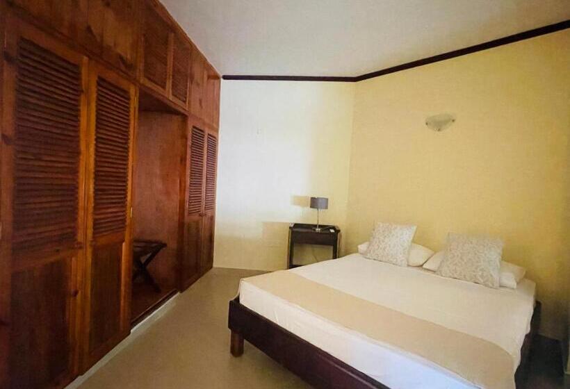 اتاق سوپریور, Sun Properties And Resort