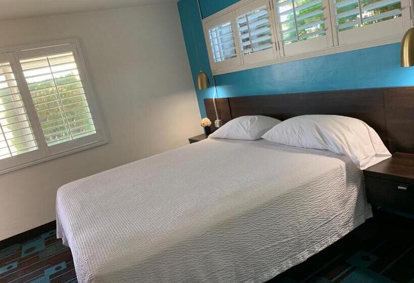 スタンダードルーム, The Sands Motel