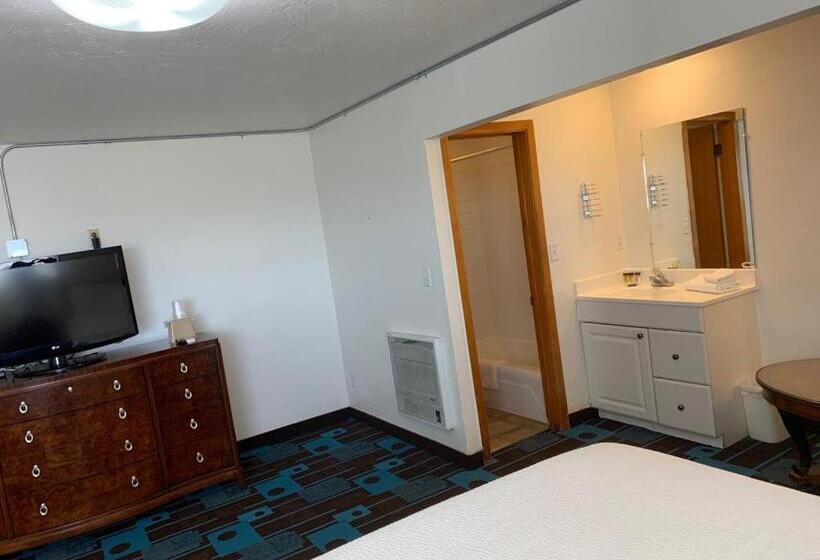 デラックスファミリールーム, The Sands Motel