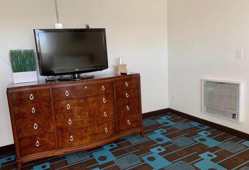 デラックスファミリールーム, The Sands Motel