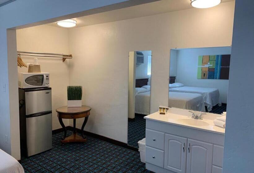 デラックスファミリールーム, The Sands Motel