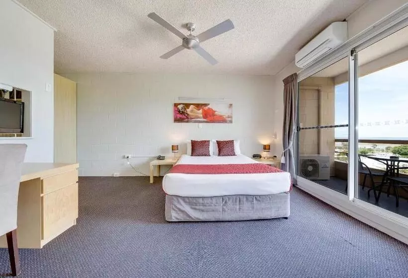 اتاق استاندارد با وان آب گرم, Camelot Motel