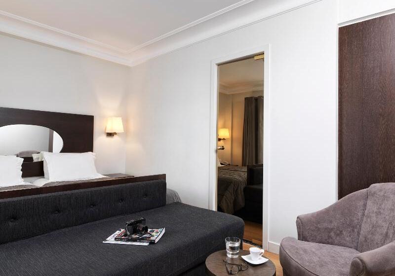 标准三人间, Acropolis Hill