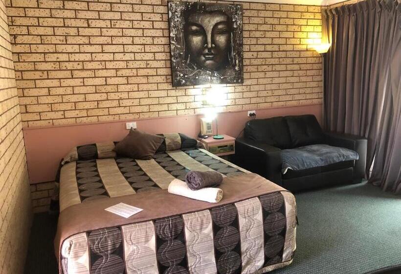 Номер Deluxe с Балконом, Alamo Motor Inn