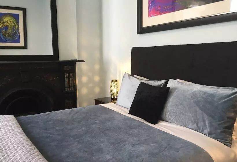اتاق استاندارد, Art Hotel On York