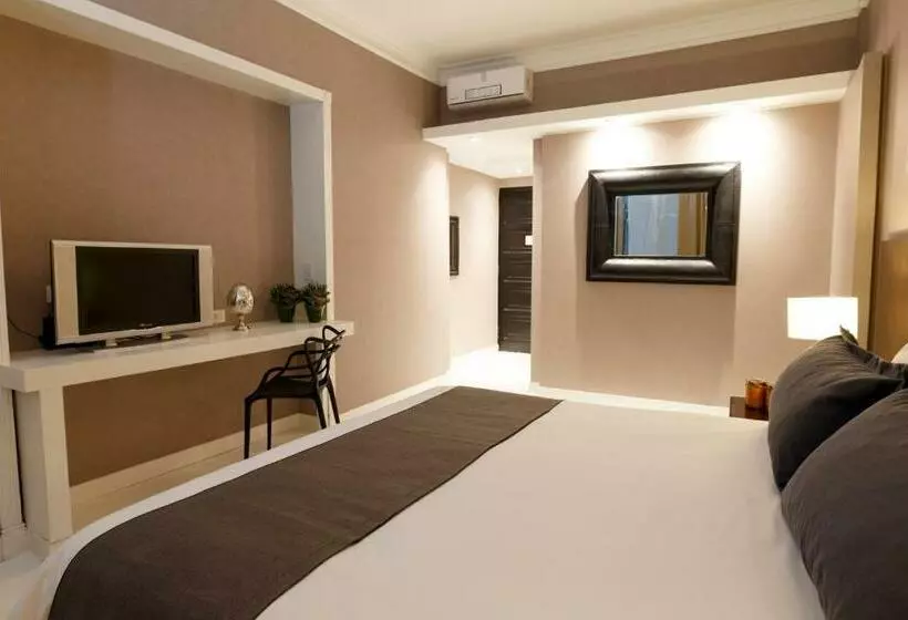 اتاق لوکس, 1253 Recoleta Small