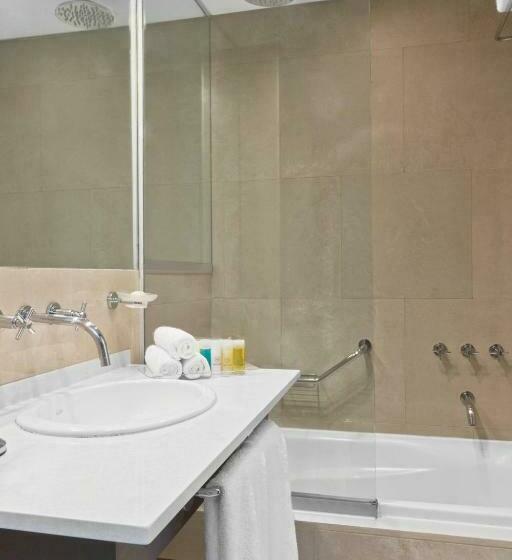 Club Room King Bed, Libertador