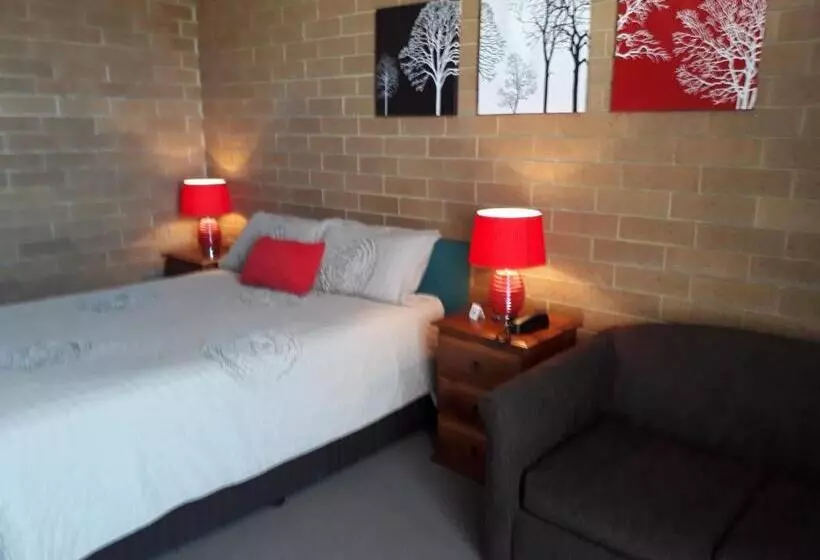 Standard-huone Parveke, Moe Motor Inn   Contactless 24 Hour Checkinn Available