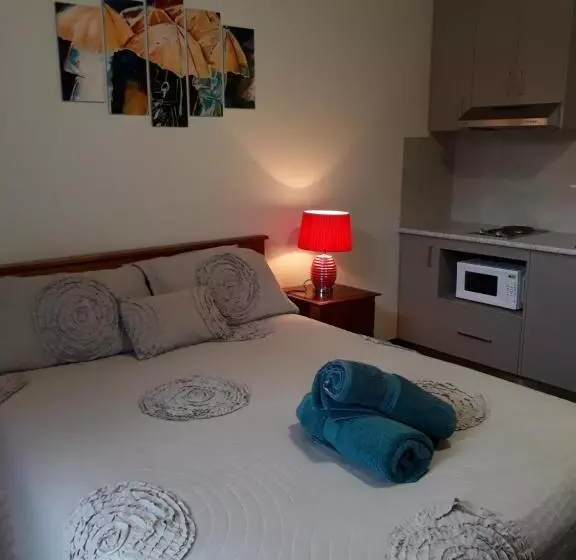 Superior-huone, Moe Motor Inn   Contactless 24 Hour Checkinn Available