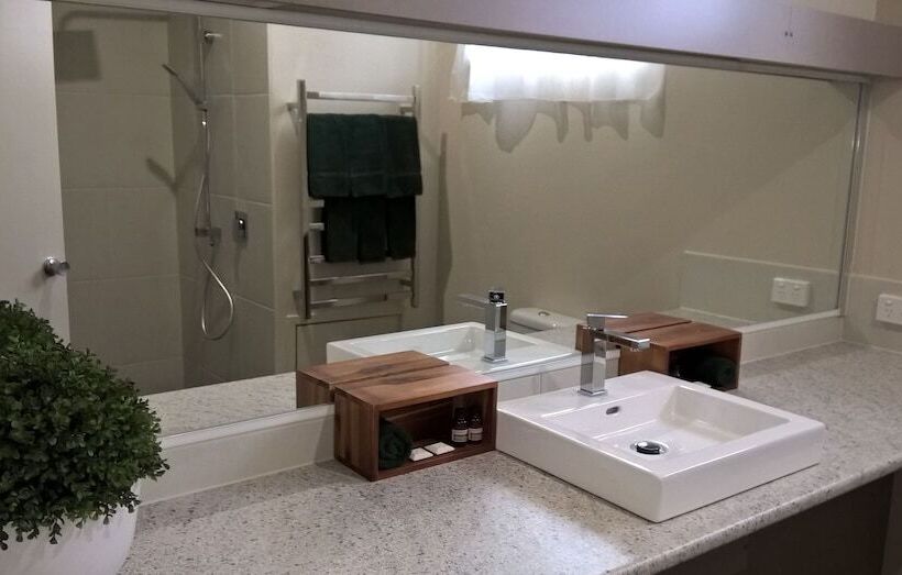 패밀리 룸, Moe Motor Inn   Contactless 24 Hour Checkinn Available