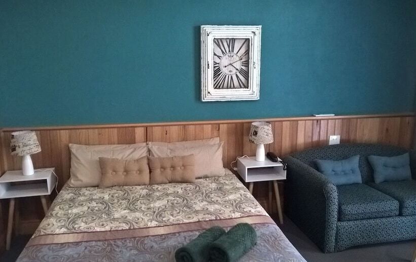 패밀리 룸, Moe Motor Inn   Contactless 24 Hour Checkinn Available